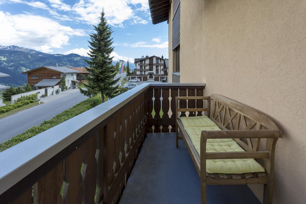 Apartment Haus Arnika Obersaxen Exterior foto
